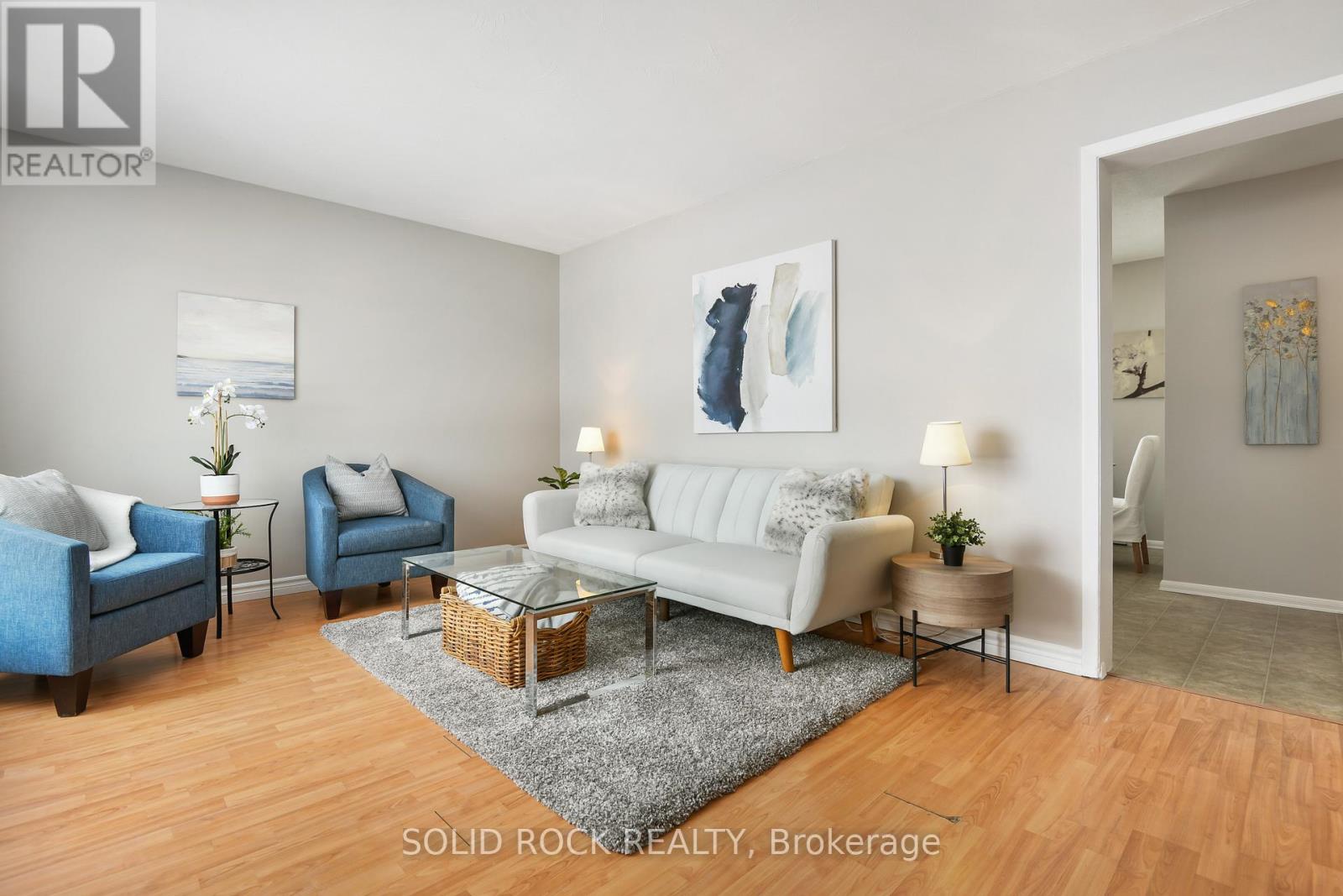 54 / 56 William Street W Property Photo 6