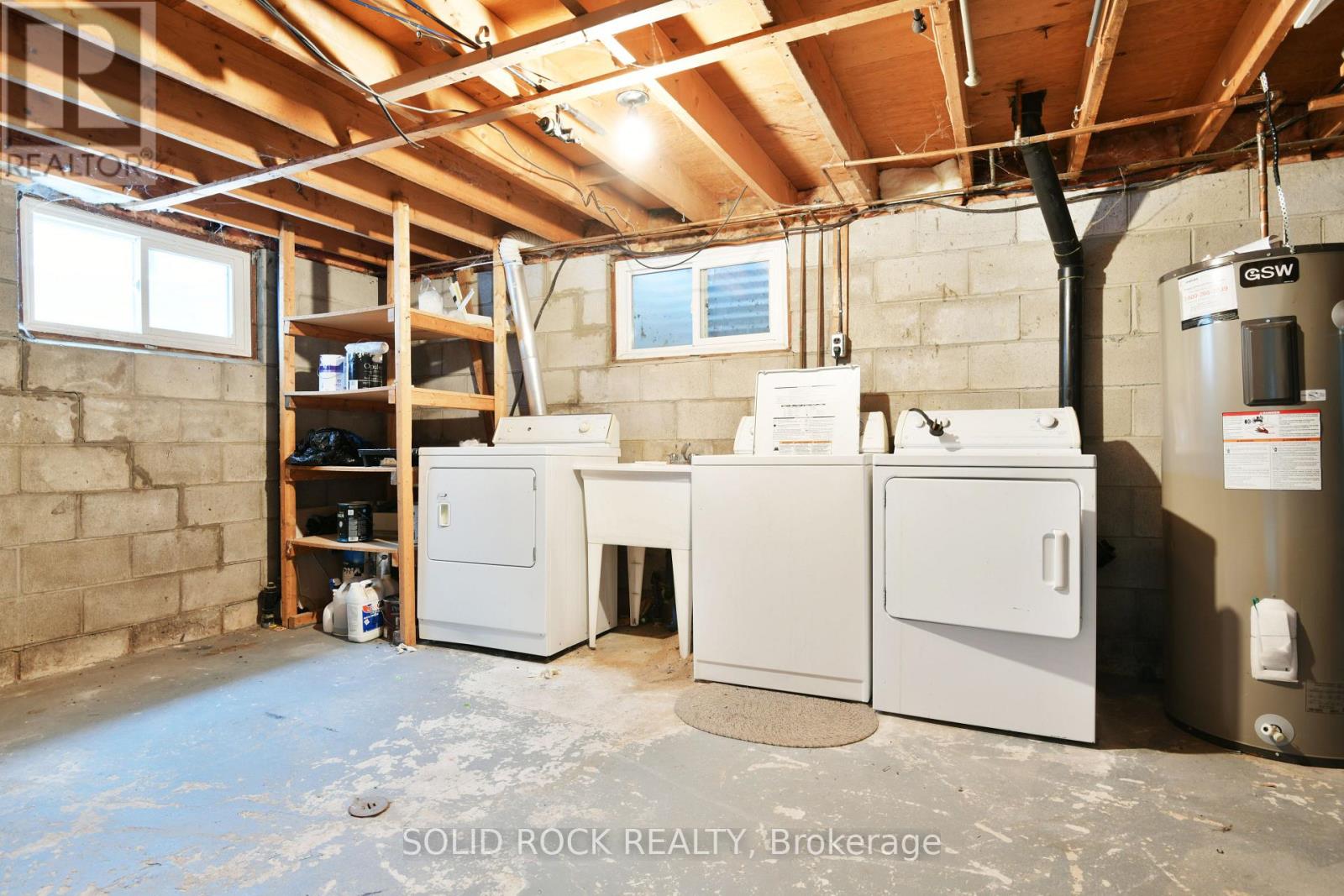 54 / 56 William Street W Property Photo 20