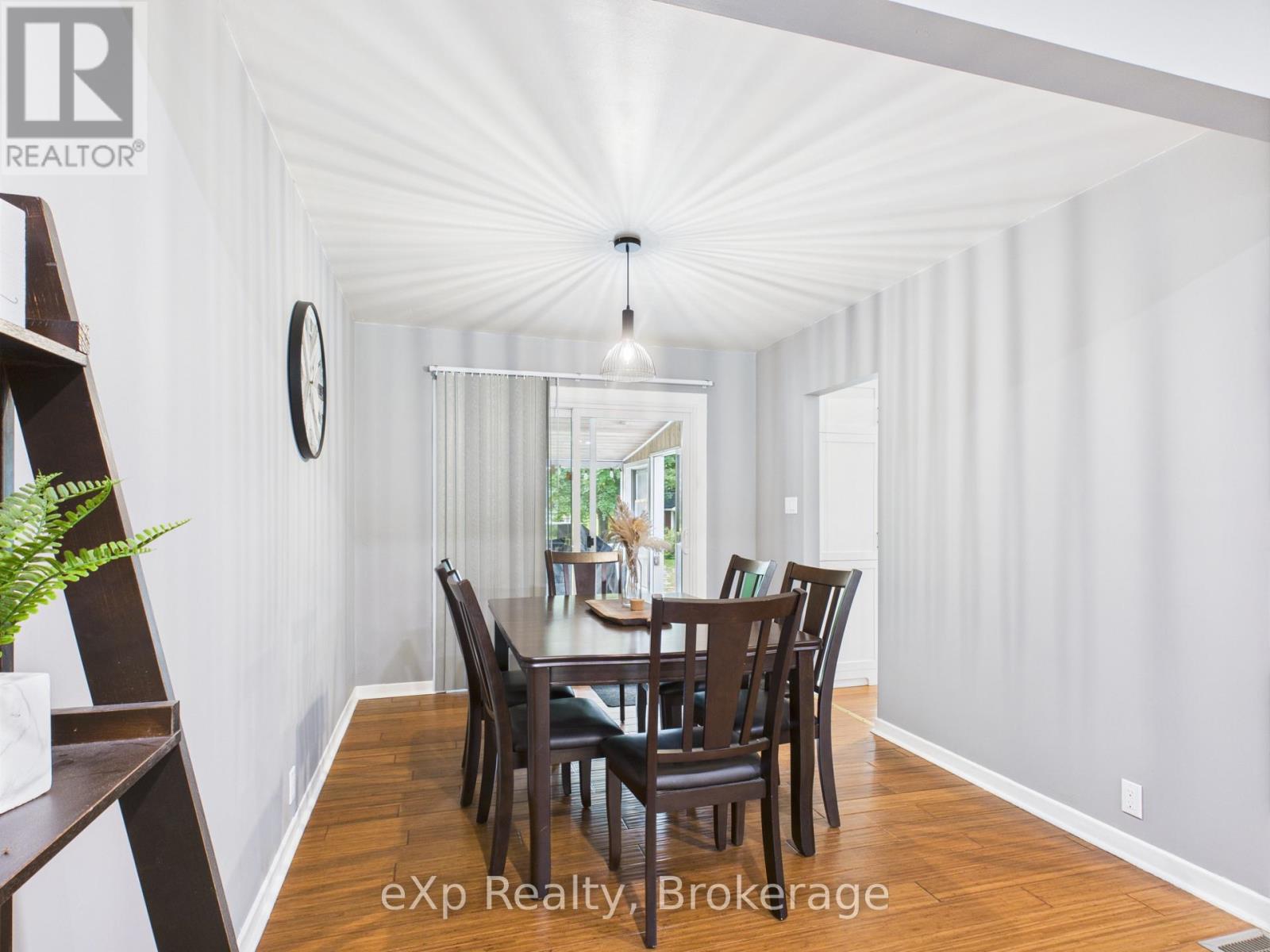 32 Centennial Street Property Photo 6