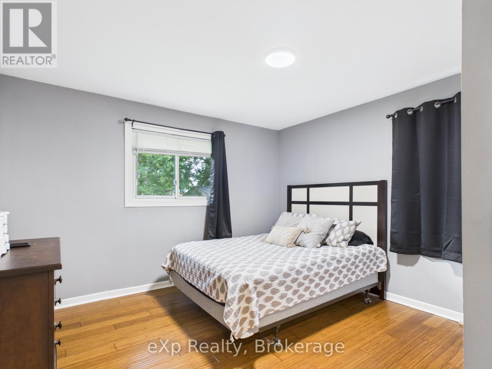 32 Centennial Street Property Photo 10