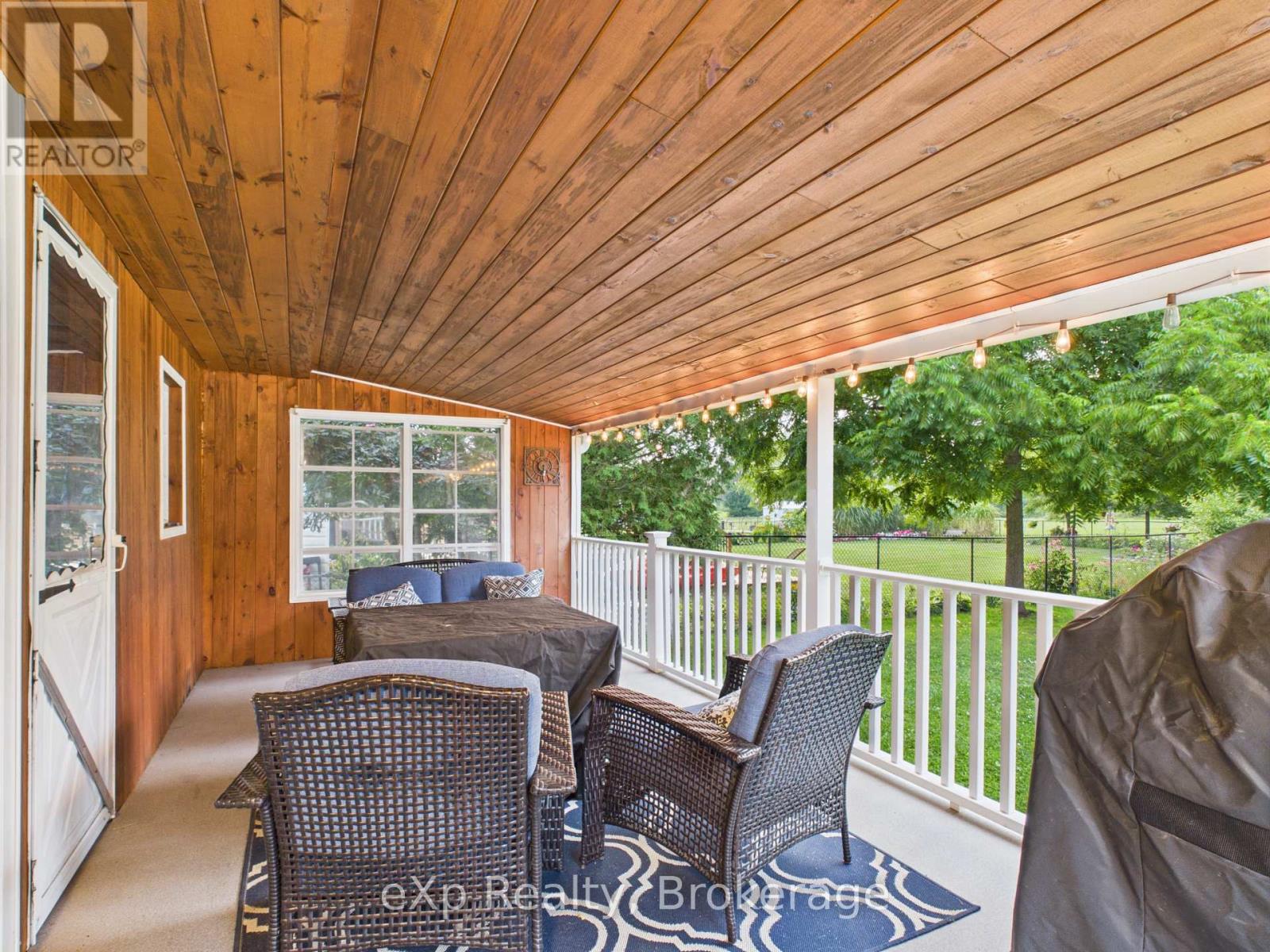 32 Centennial Street Property Photo 18