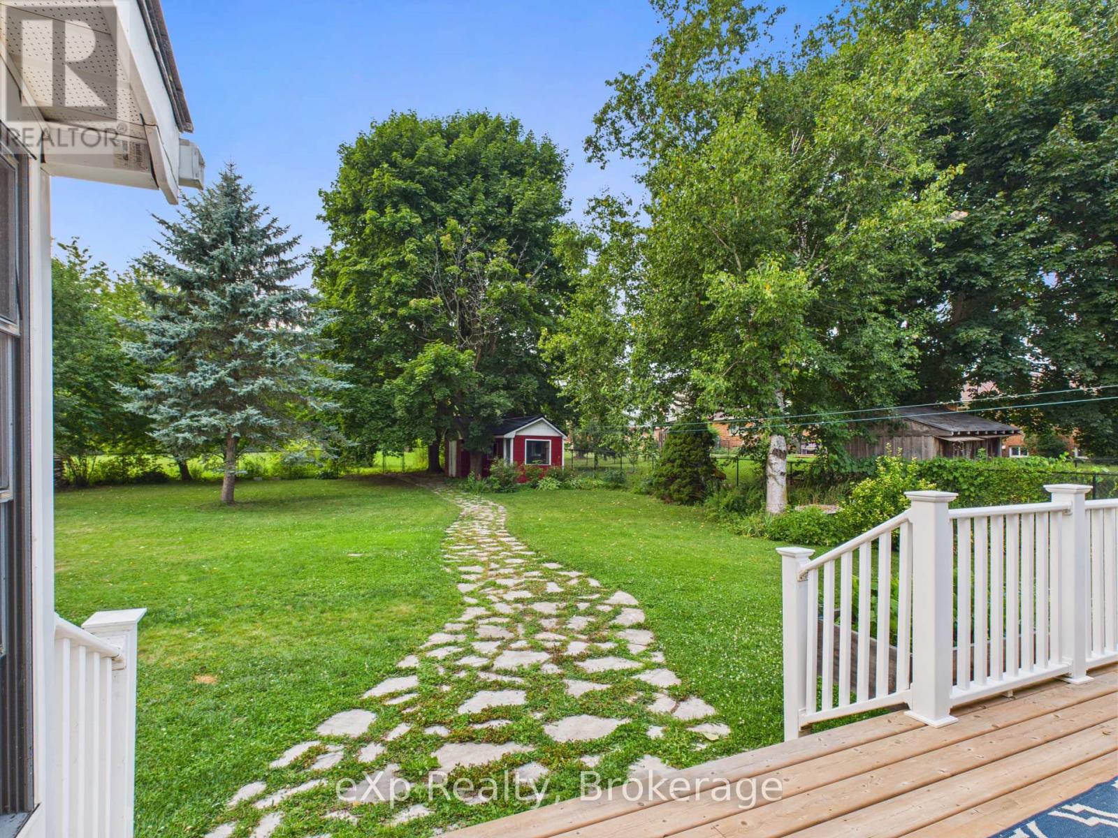 32 Centennial Street Property Photo 20