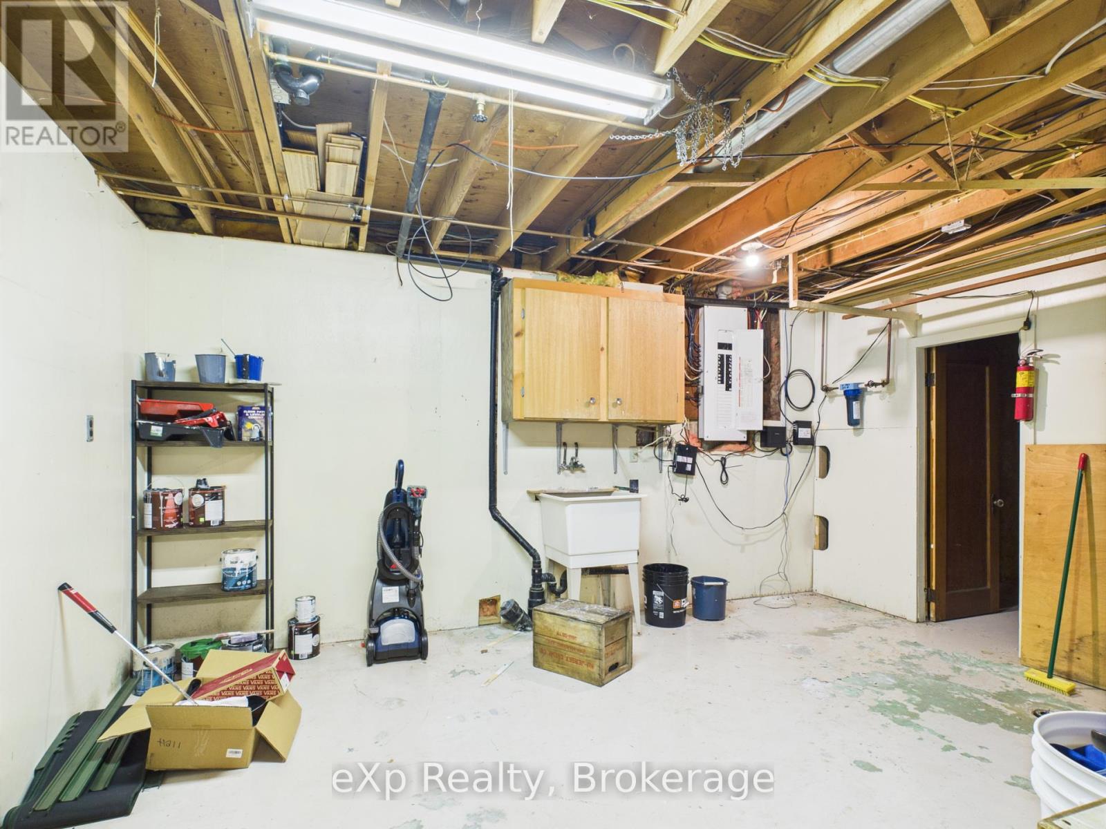 32 Centennial Street Property Photo 26