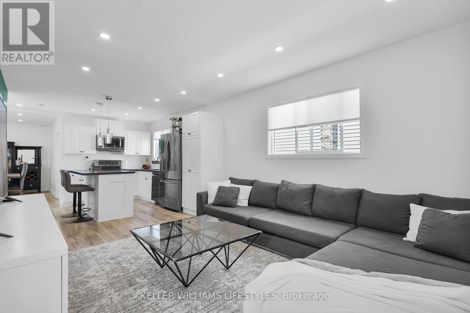 111 Boullee Street Property Photo 8