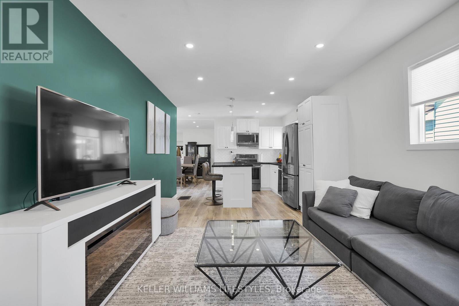 111 Boullee Street Property Photo 9