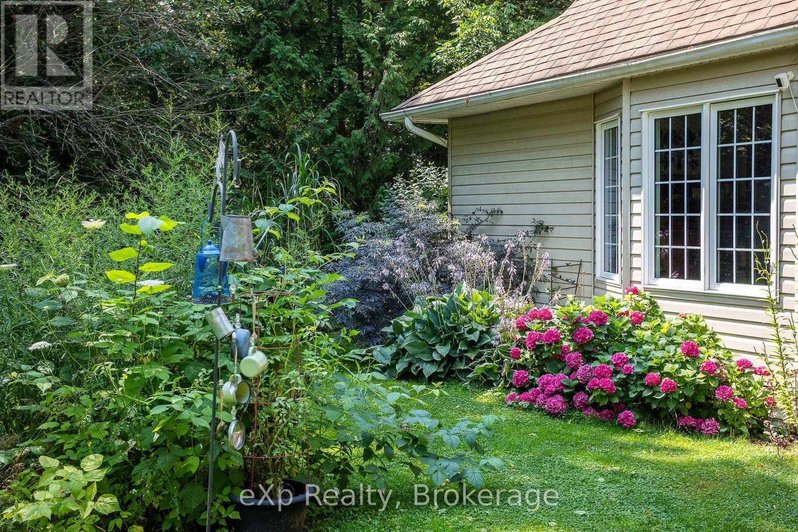 126 Wilson Drive Property Photo 4