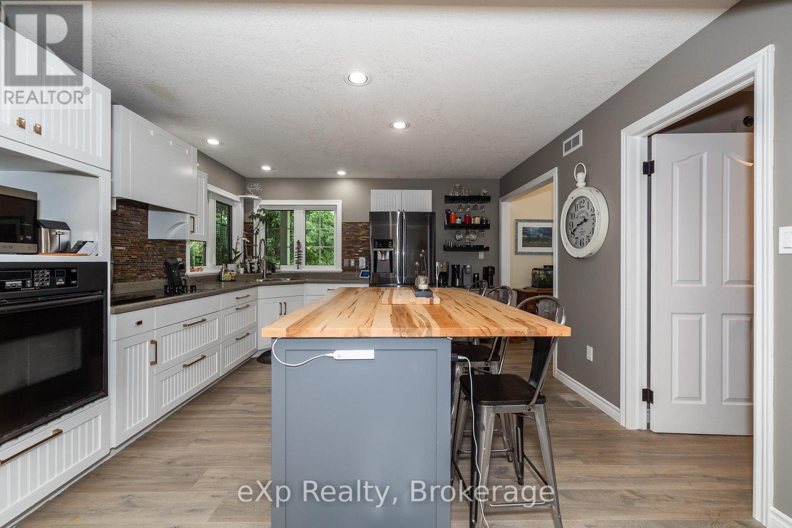 126 Wilson Drive Property Photo 7