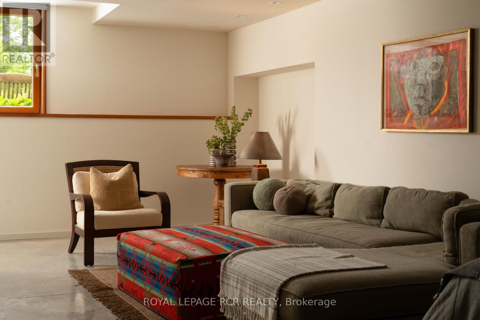 5211 Tenth Line Property Photo 39