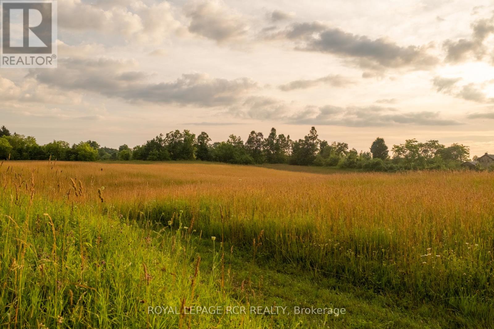 5211 Tenth Line Property Photo 47