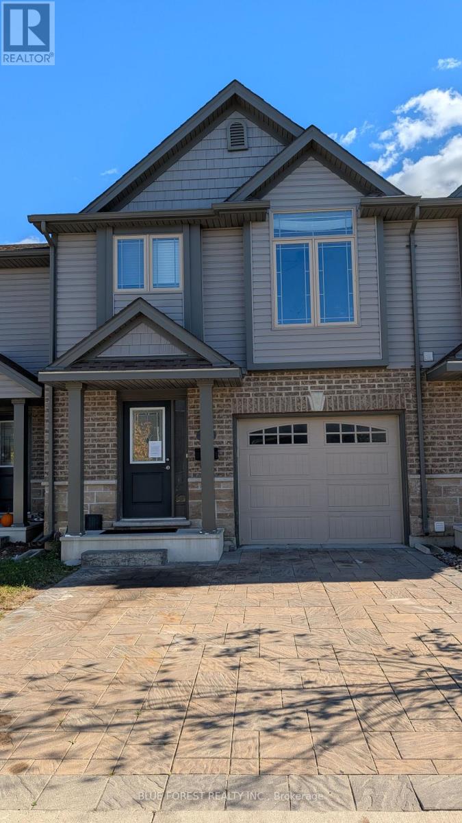 3400 Castle Rock Place #34 Property Photo 2