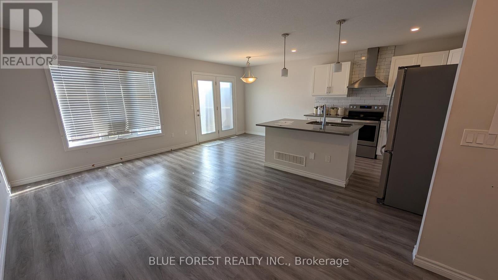 3400 Castle Rock Place #34 Property Photo 3