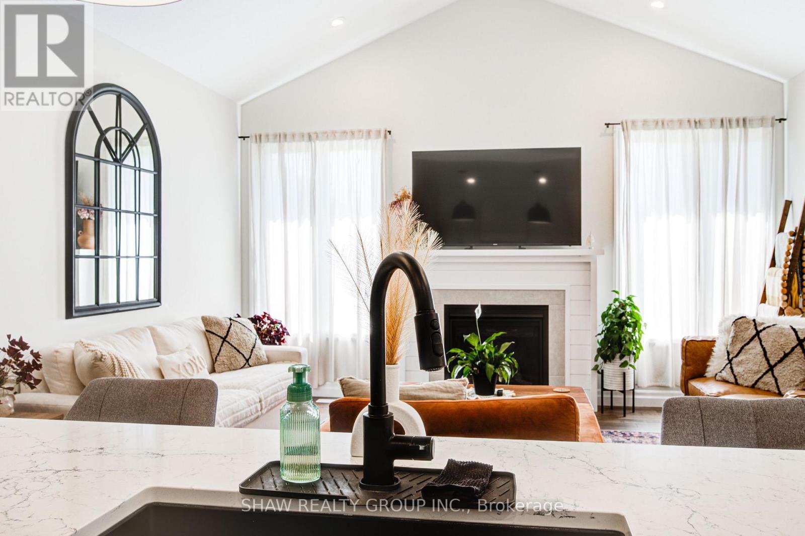 111 Livingston Drive Property Photo 15