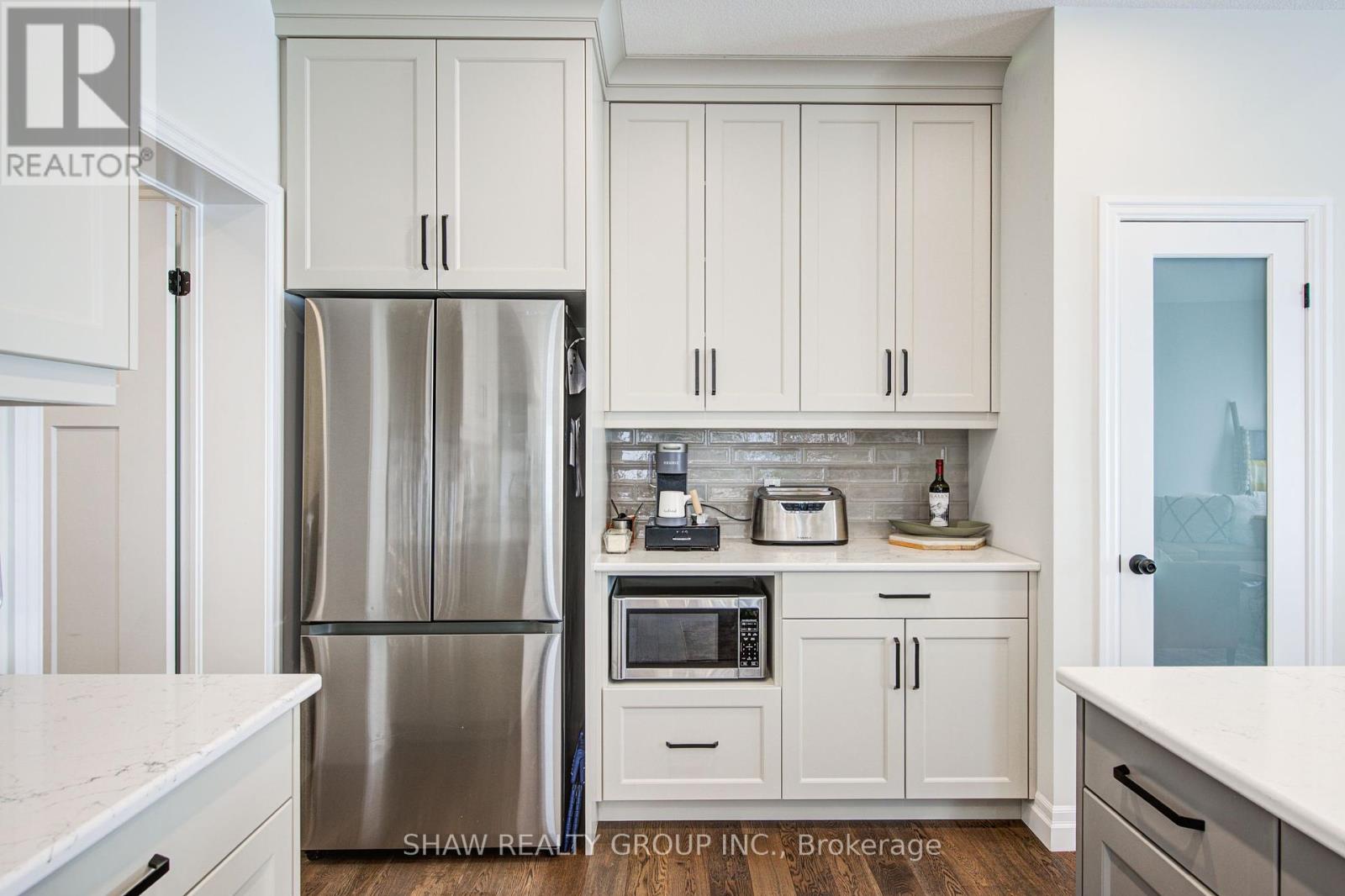 111 Livingston Drive Property Photo 16