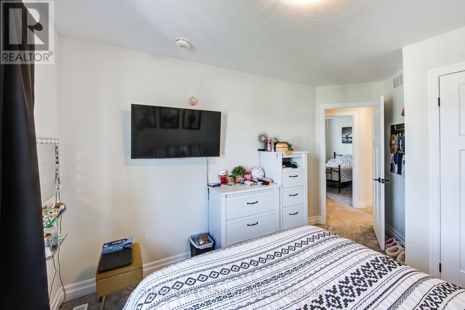 111 Livingston Drive Property Photo 33