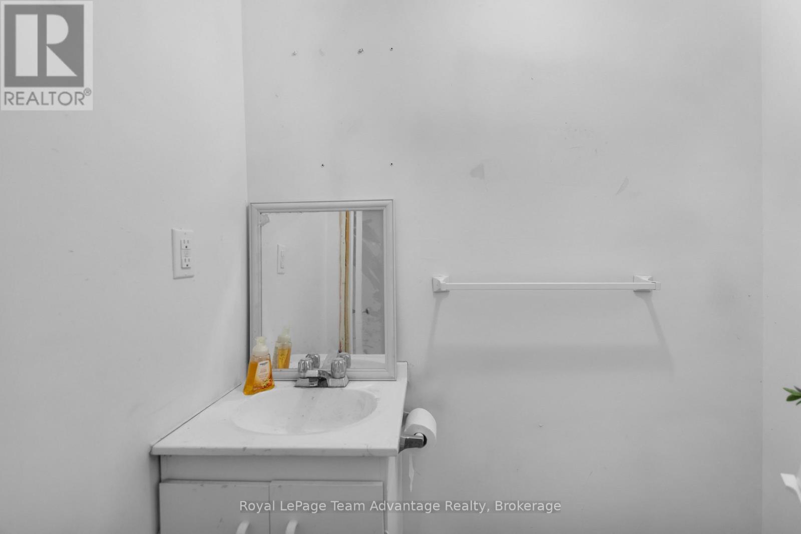 13 Church Street Property Photo 20