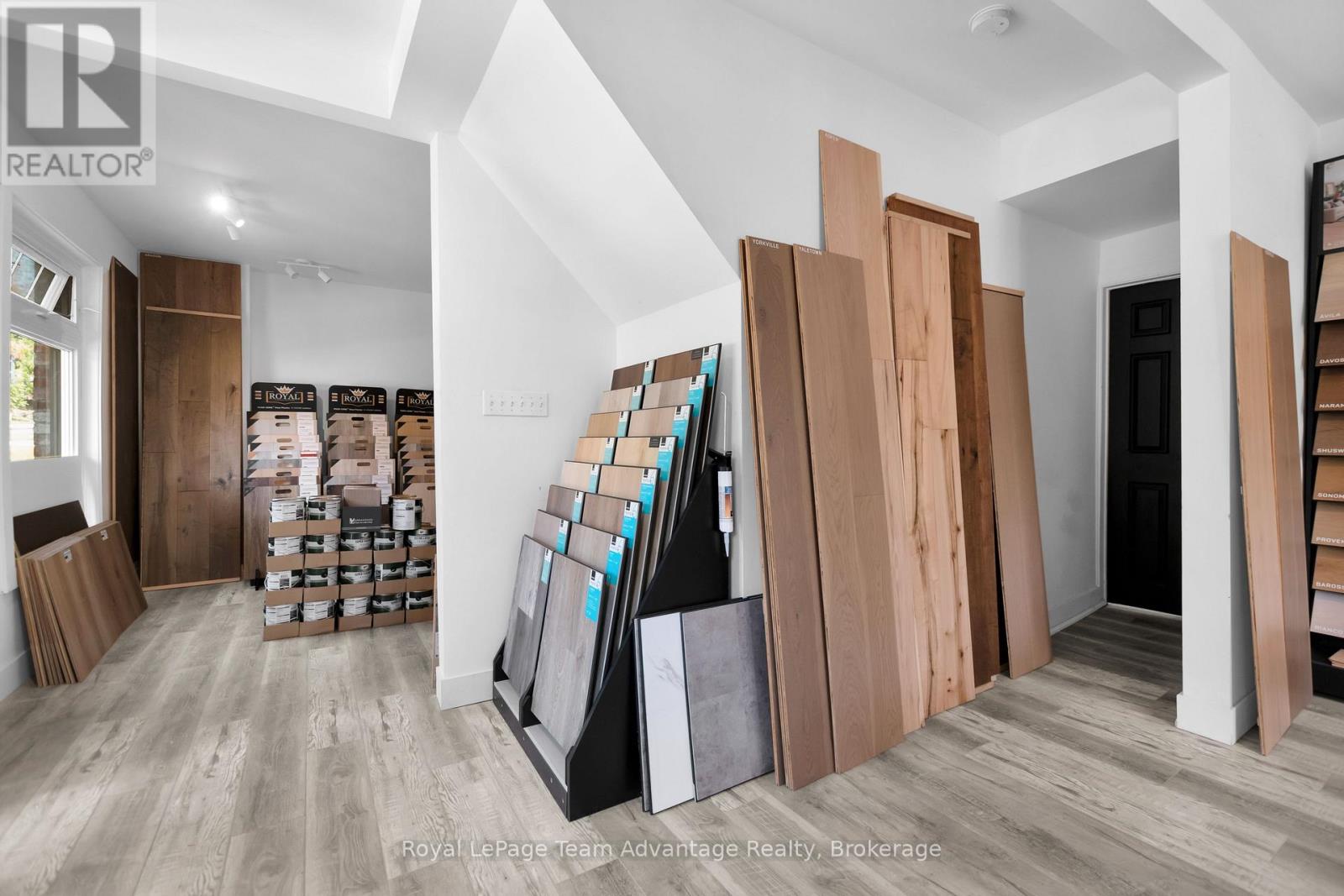 13 Church Street Property Photo 25