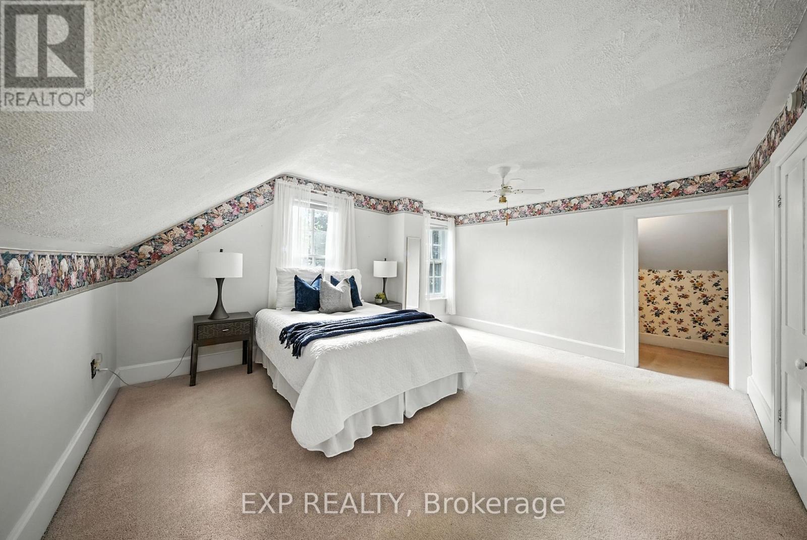 1051 Gibson Street Property Photo 22