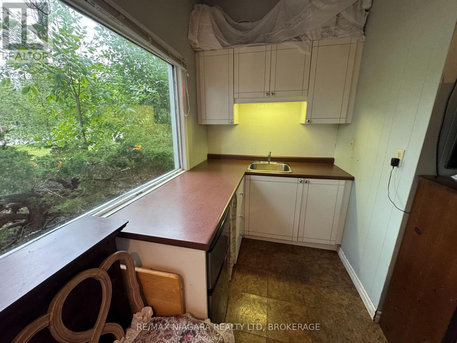 1640 Dominion Road Property Photo 6