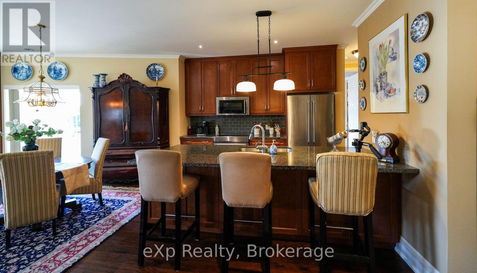 80 9th Street #203 Property Photo 6