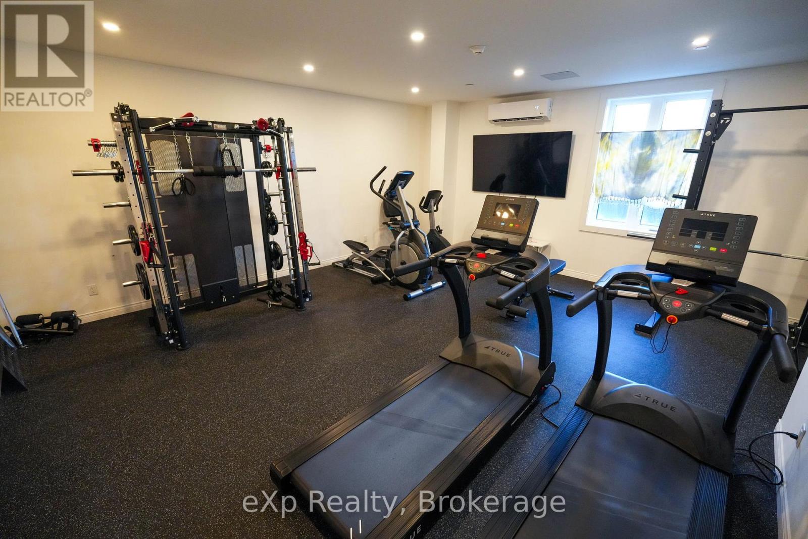 80 9th Street #203 Property Photo 43