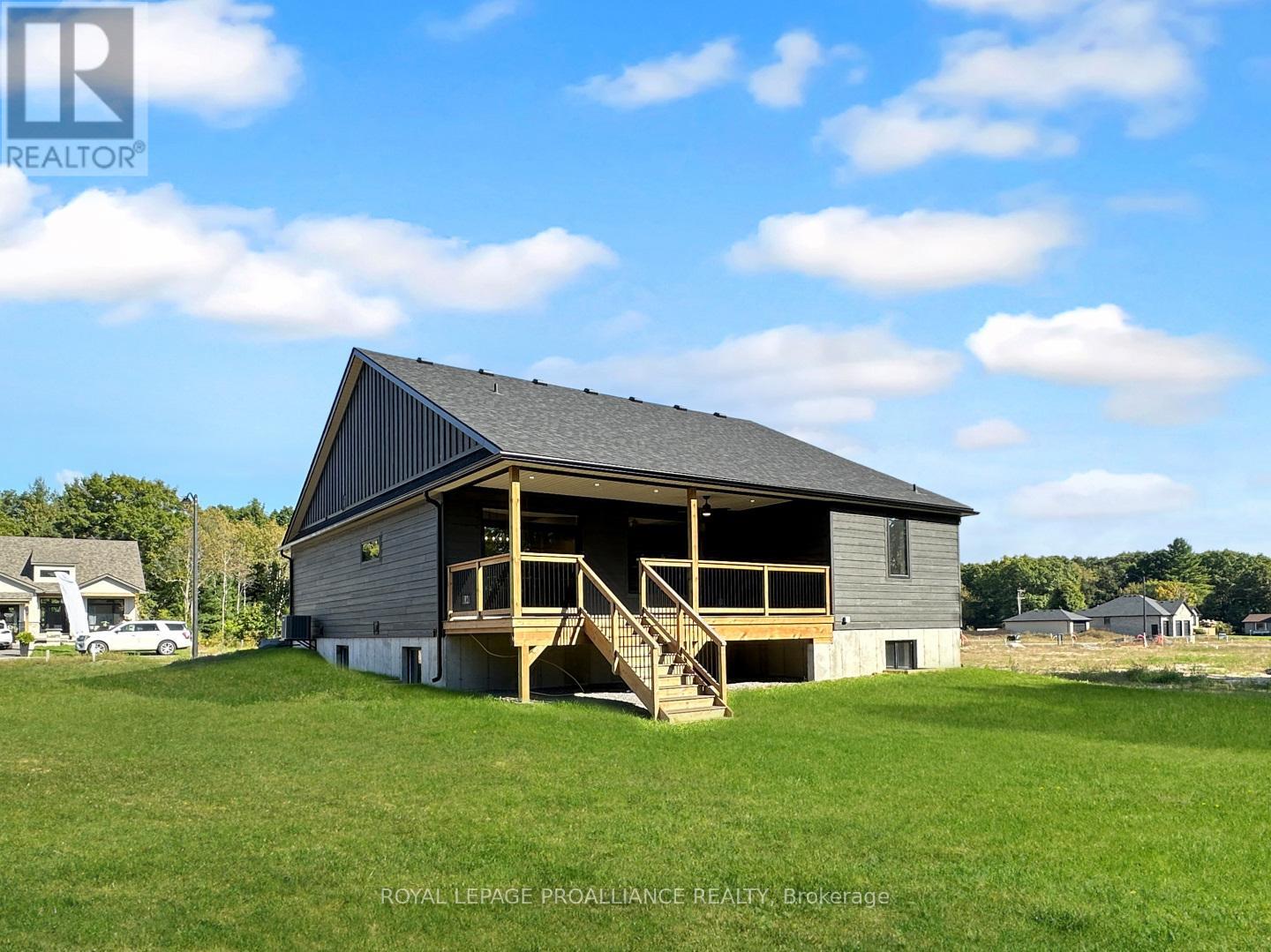 37 Deerview Drive Property Photo 3