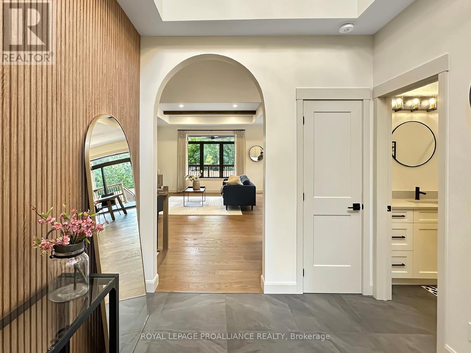 37 Deerview Drive Property Photo 4