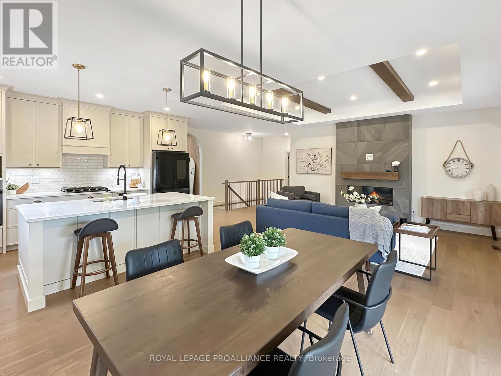 37 Deerview Drive Property Photo 14