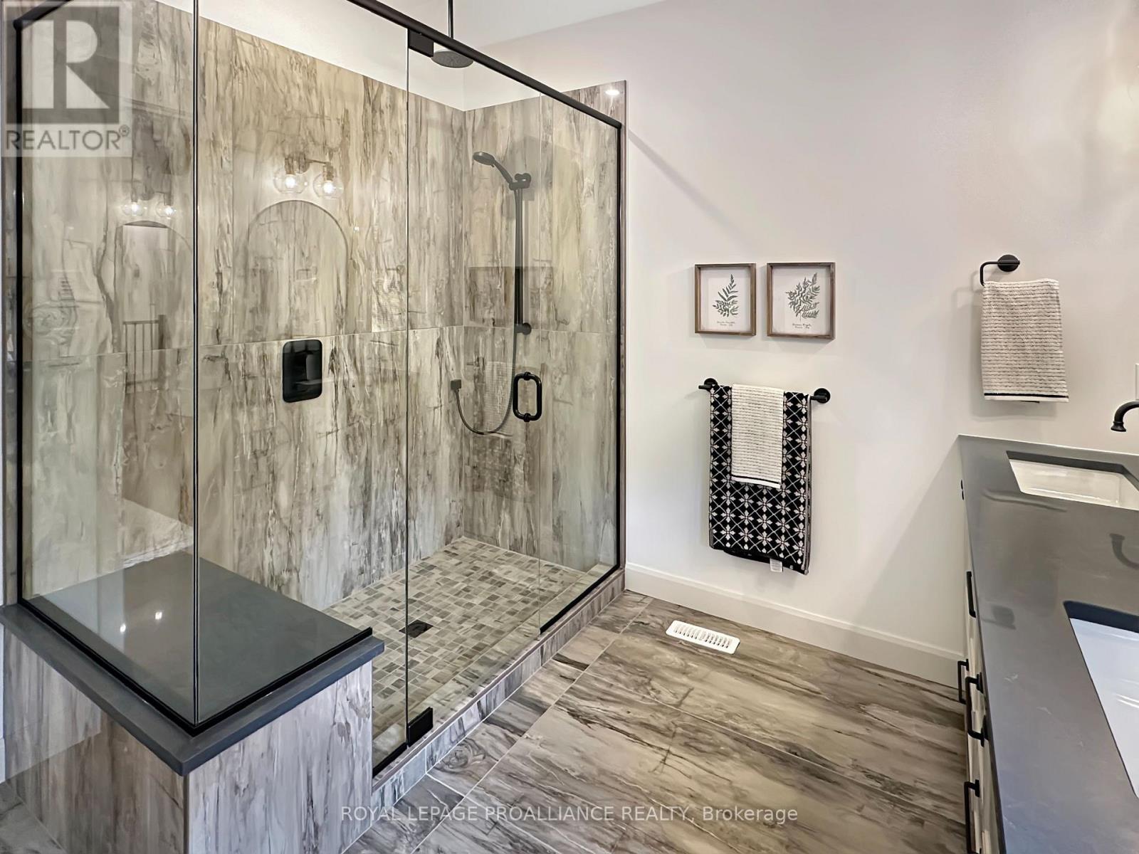 37 Deerview Drive Property Photo 23