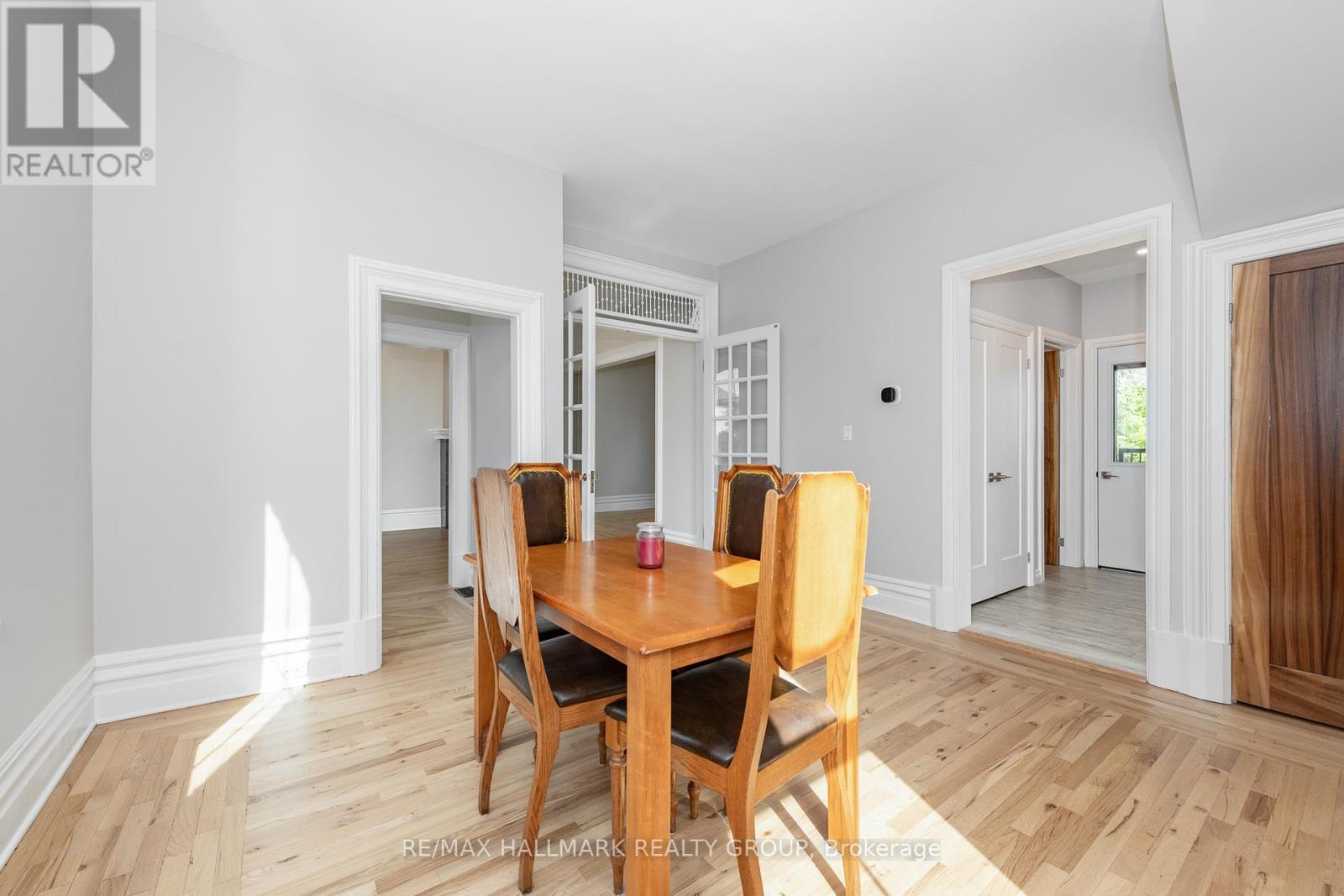 108 Clothier Street E Property Photo 13