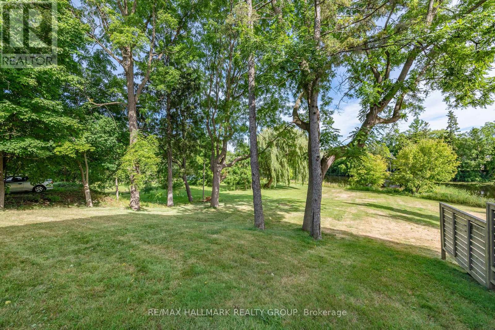 108 Clothier Street E Property Photo 41