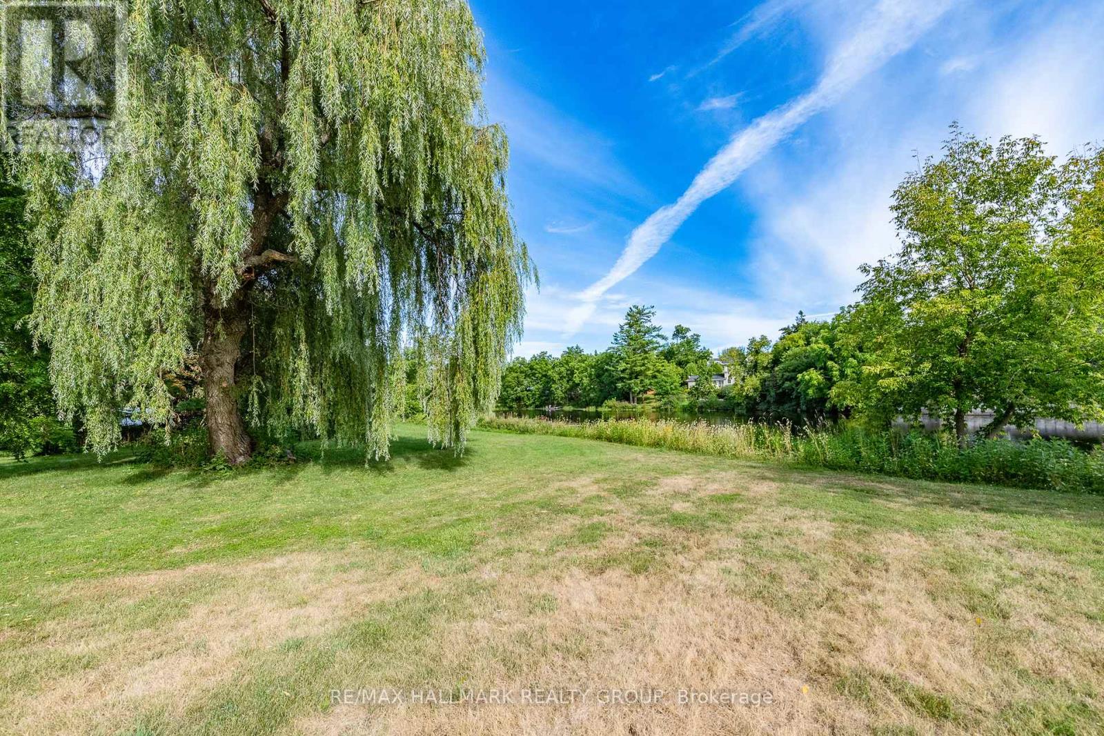 108 Clothier Street E Property Photo 49