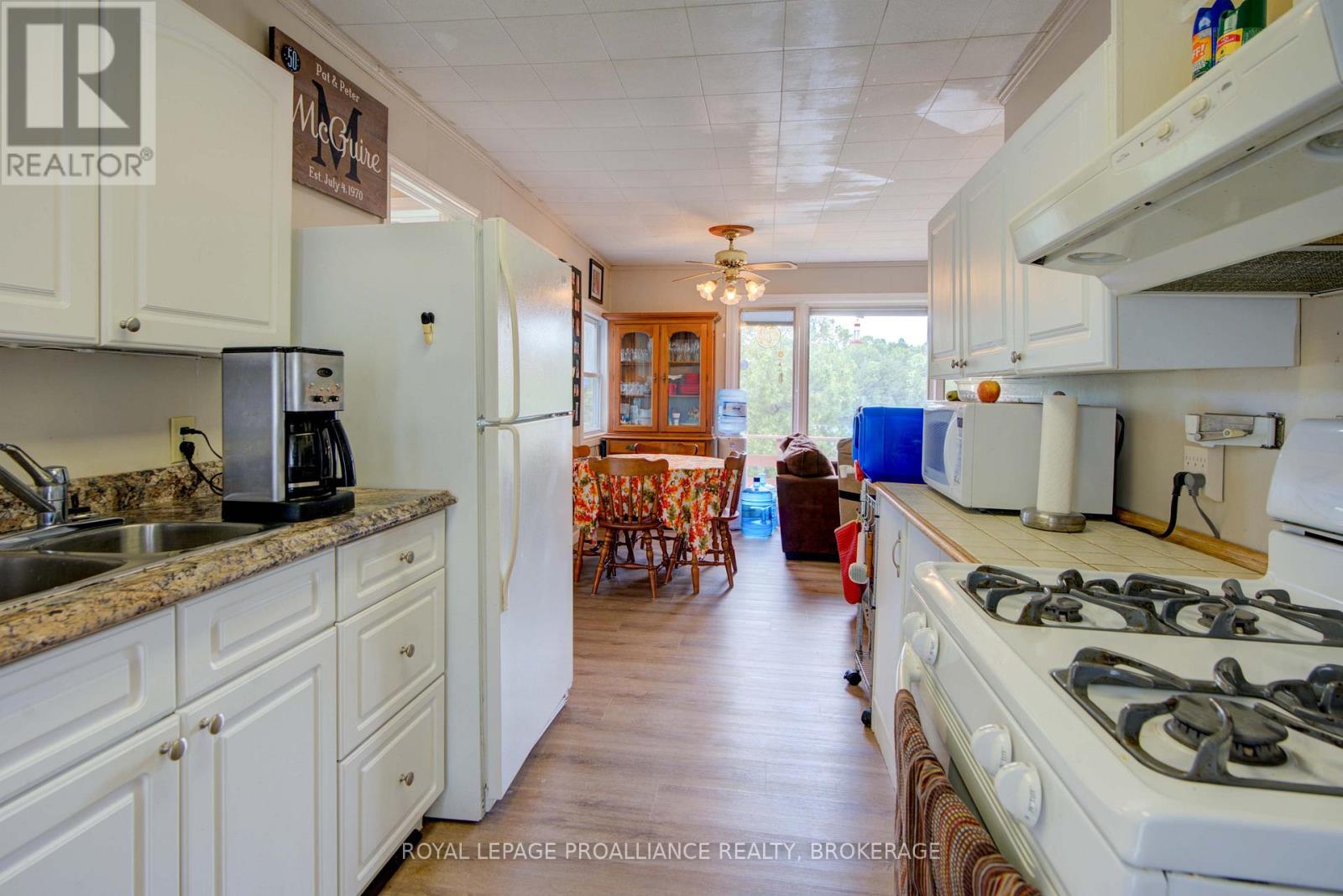 372 Murphy Road #100 Property Photo 9