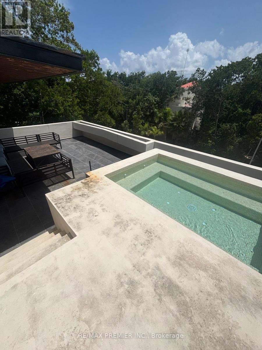 59 Parque Del Retiro Property Photo 25