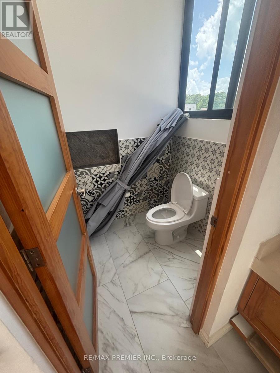59 Parque Del Retiro Property Photo 32