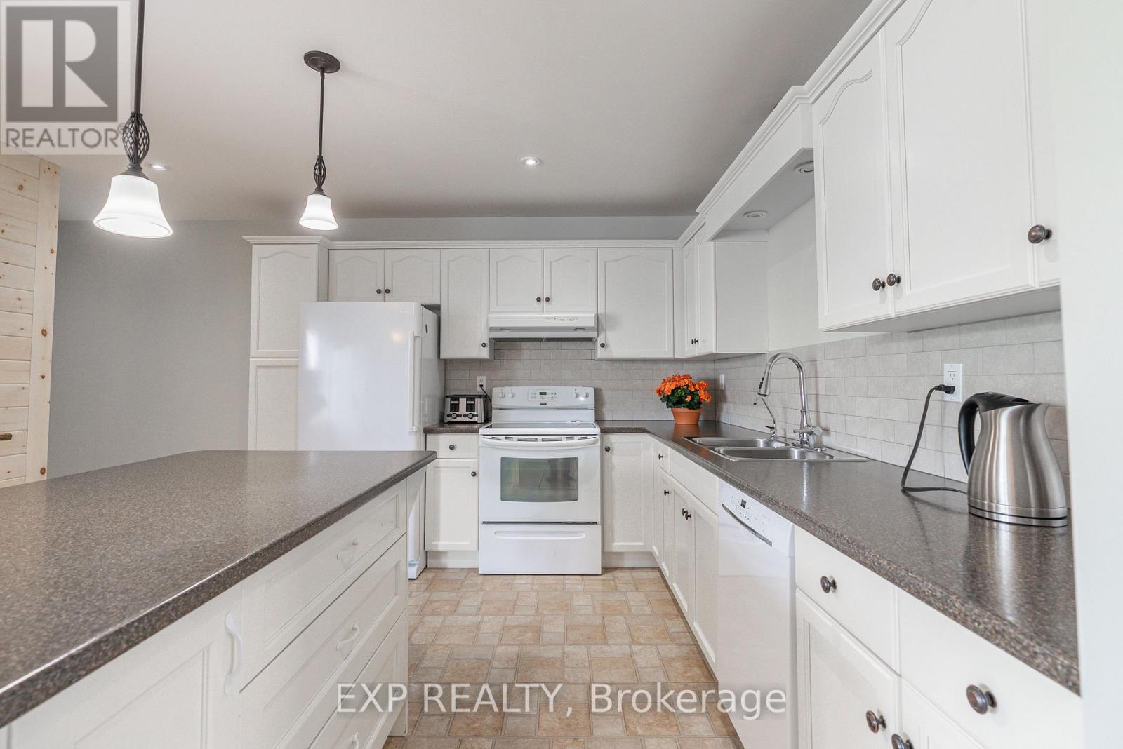 2446 Burger Road Property Photo 18