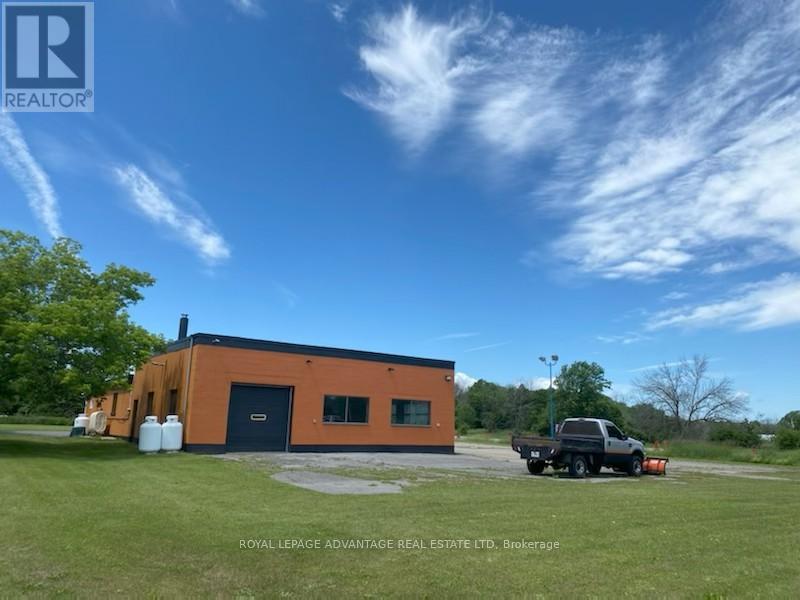 3719 Highway 15 Highway N Property Photo 6