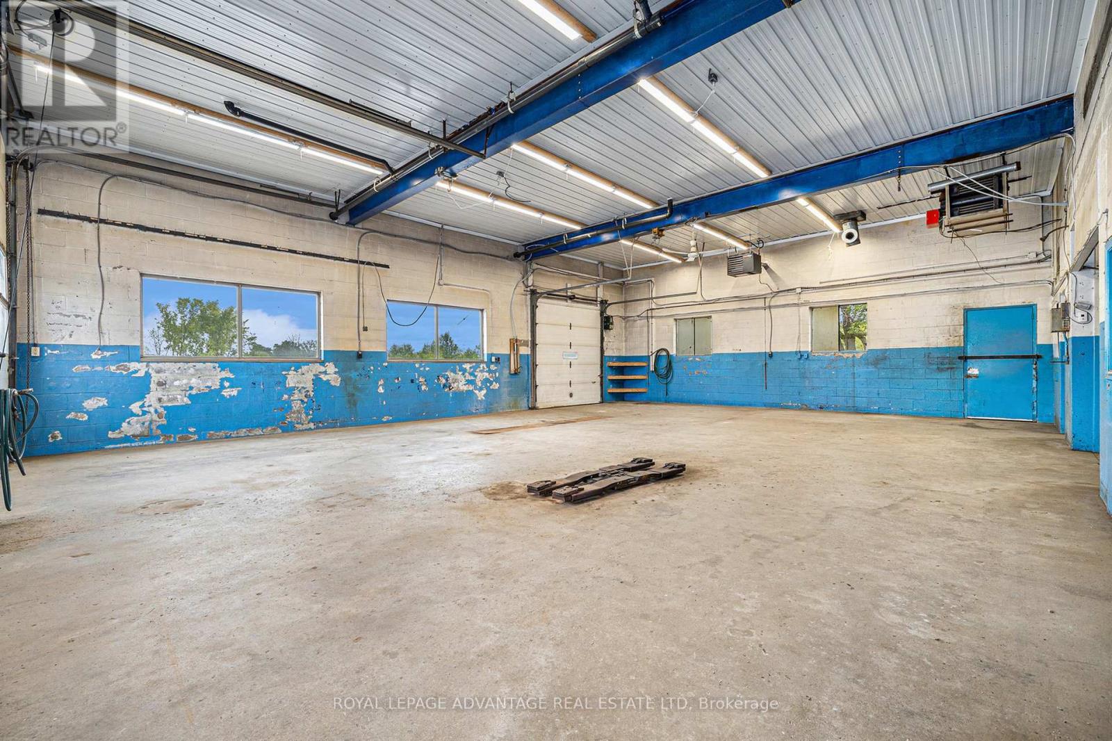 3719 Highway 15 Highway N Property Photo 26