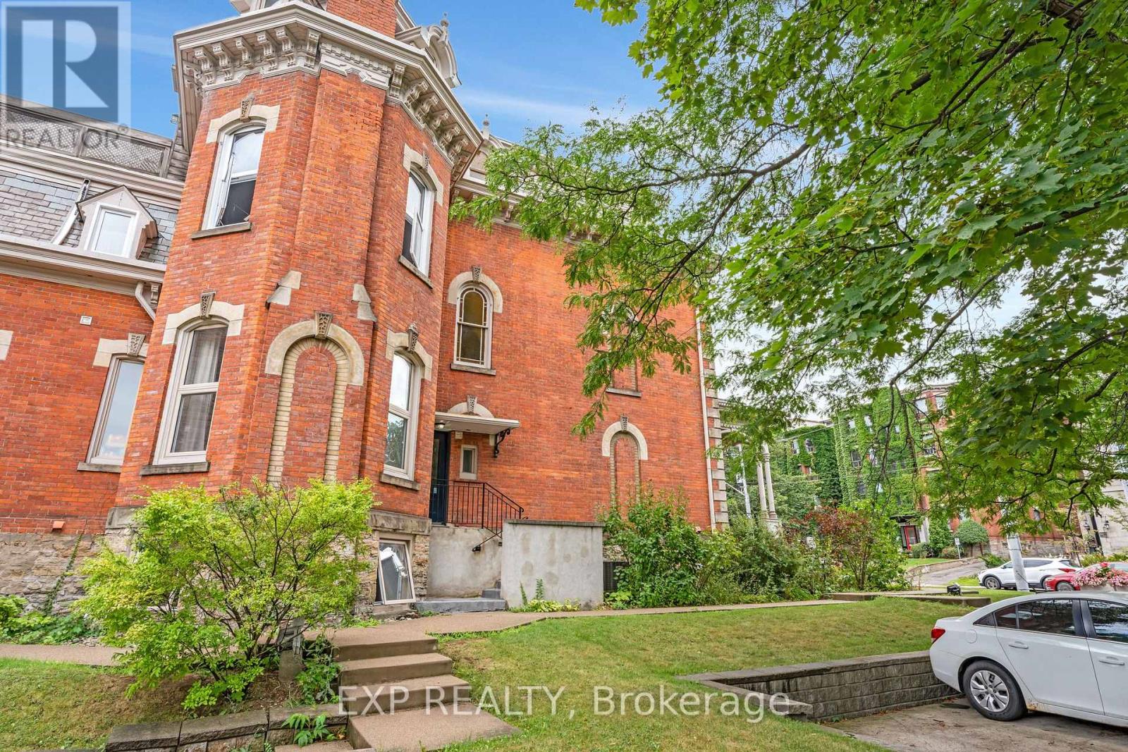 46 Herkimer Street #2 Property Photo 29