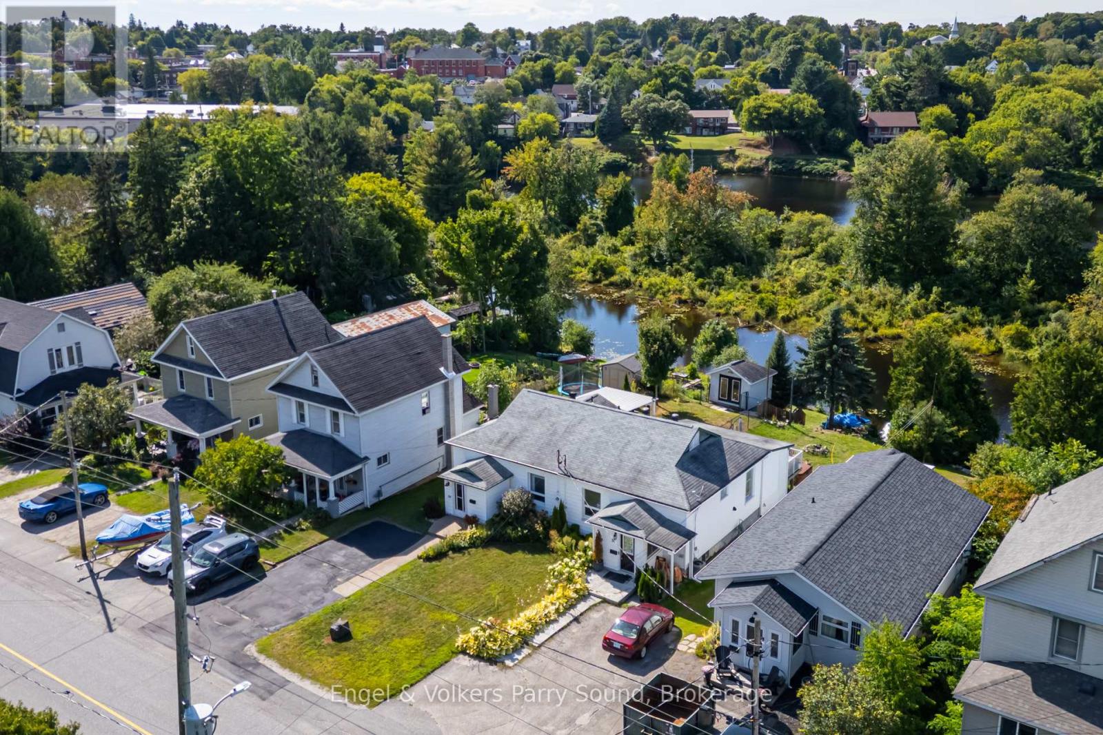 54 RIVER STREET Property Photo 1