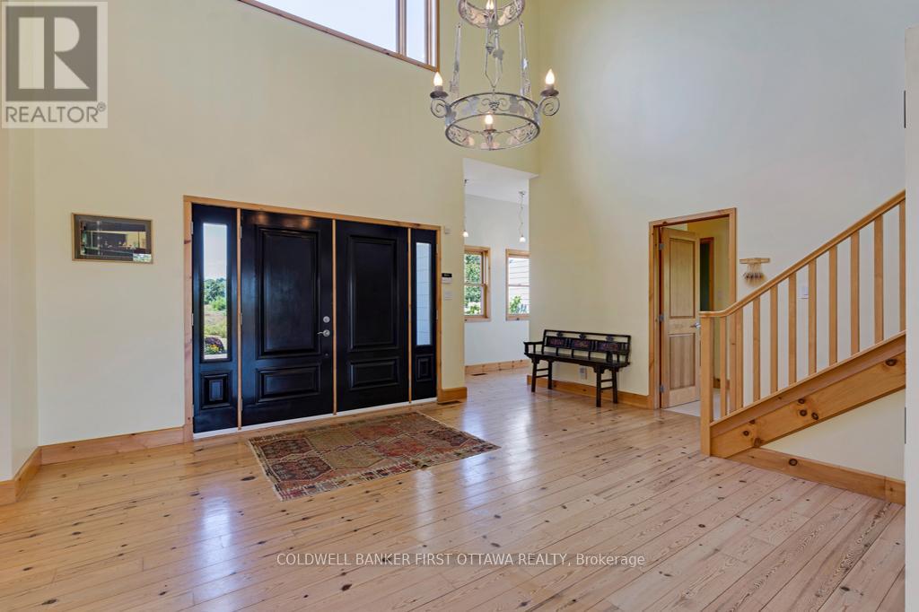 9868 County Road 42 Road Property Photo 7