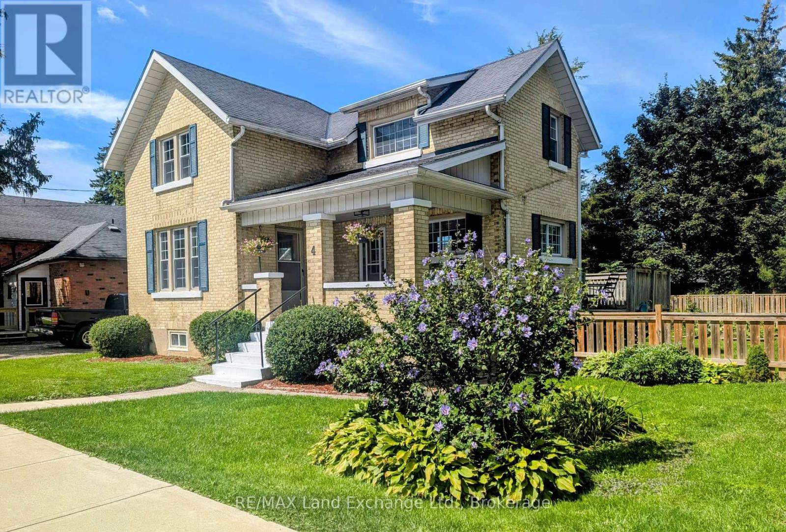 4 ARCHY STREET Property Photo 1