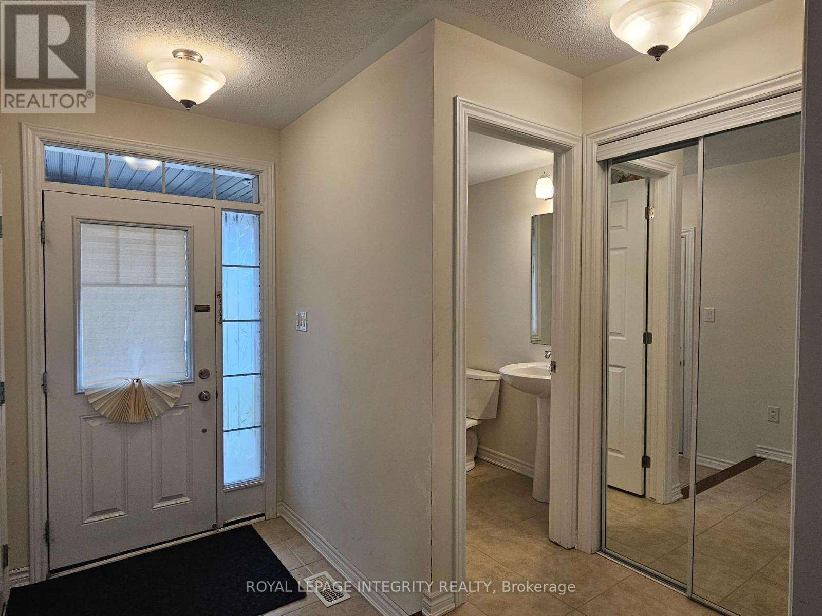 332 Song Sparrow Street Property Photo 2