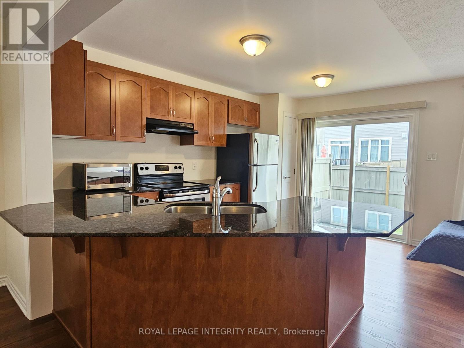 332 Song Sparrow Street Property Photo 10