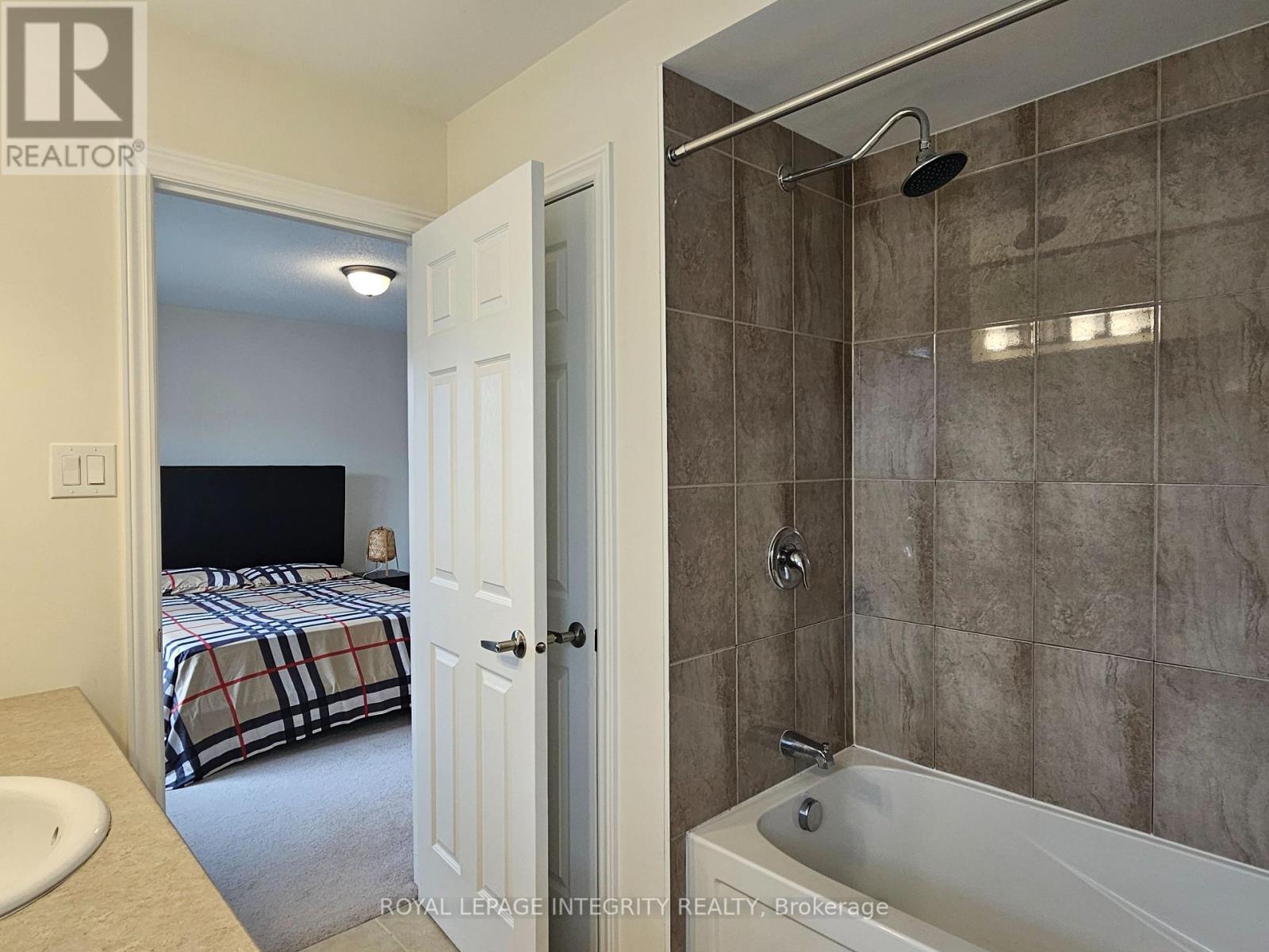 332 Song Sparrow Street Property Photo 16