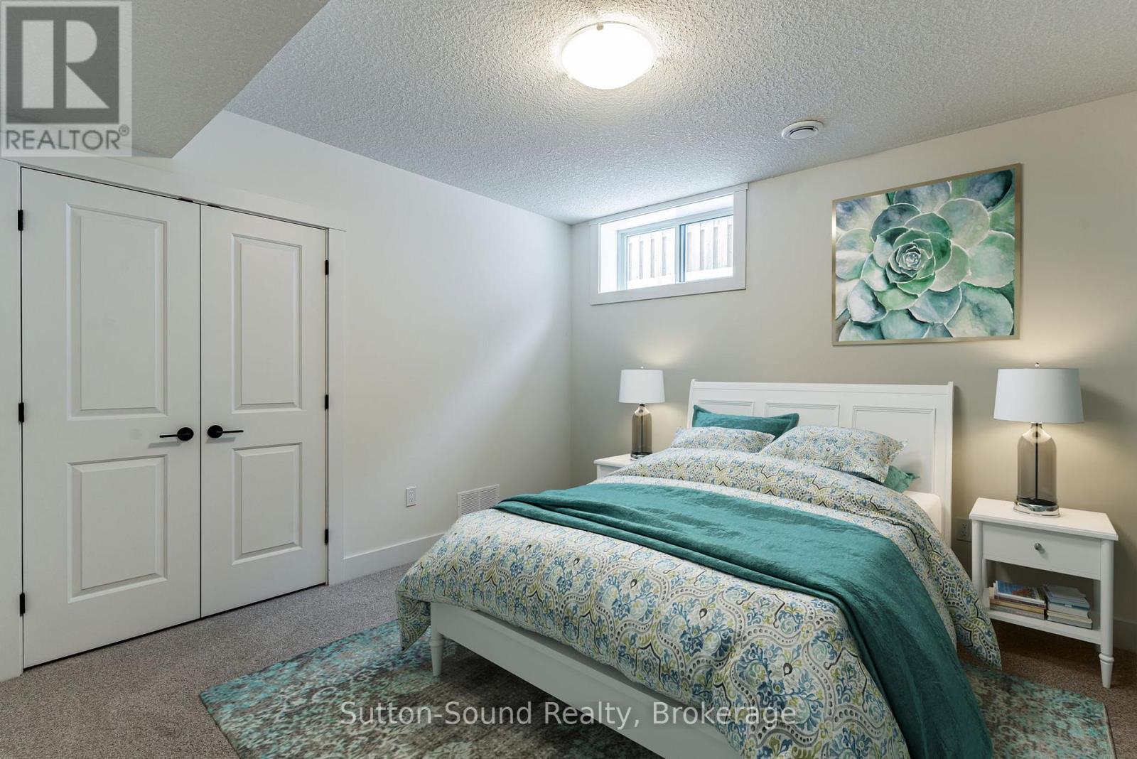 325 6th Avenue W Property Photo 8