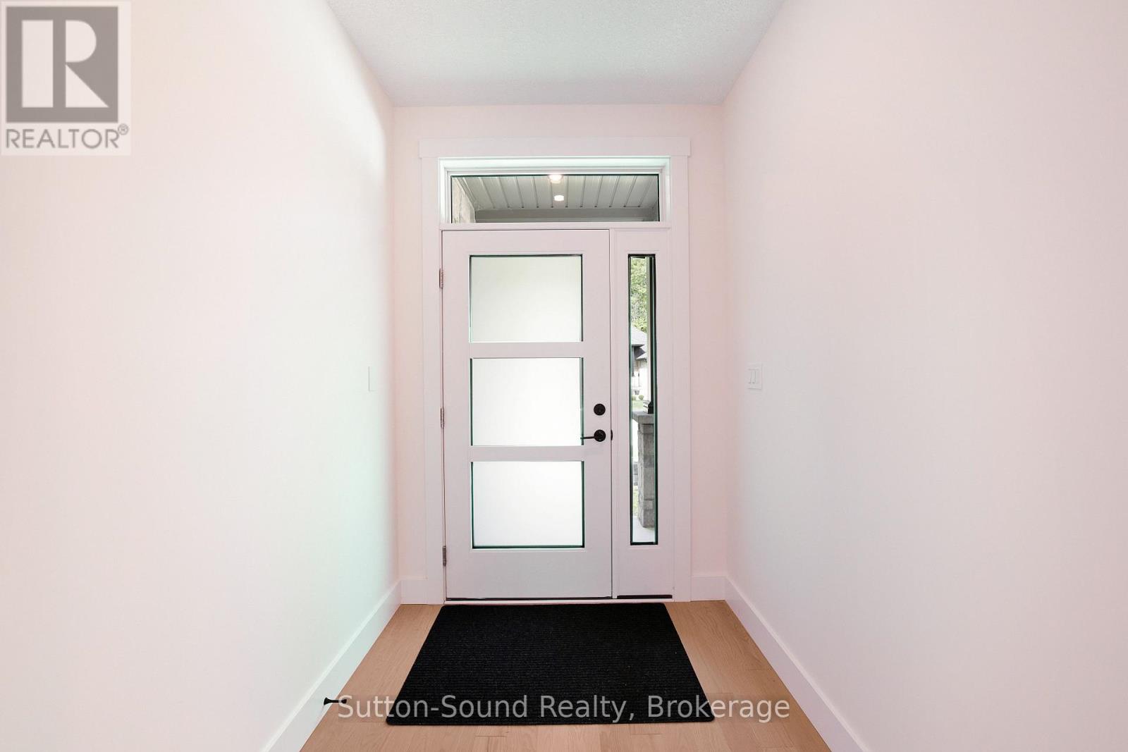 325 6th Avenue W Property Photo 16