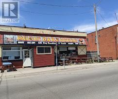 529 King Street Property Photo 2