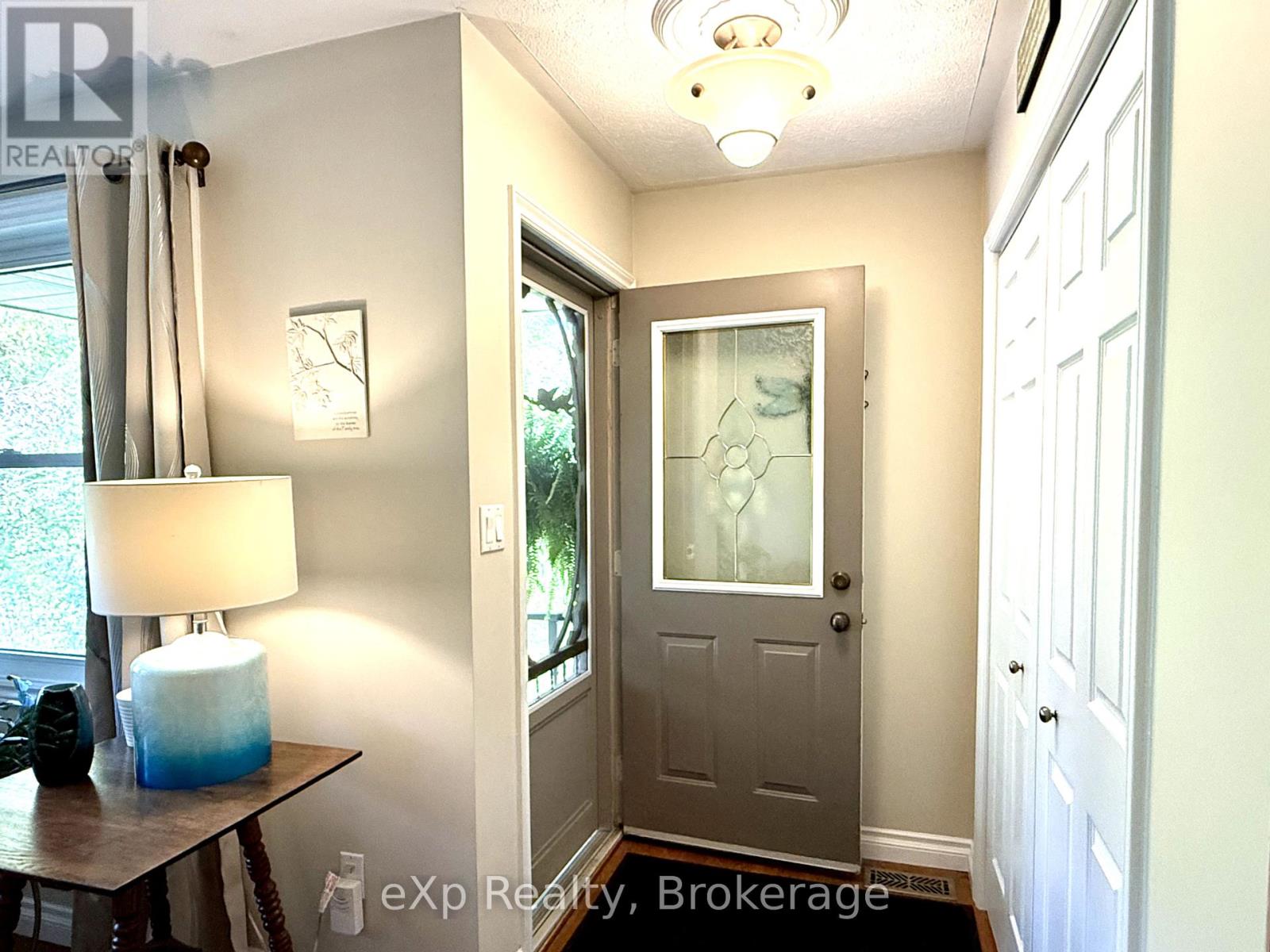 308 Mary Street Property Photo 4