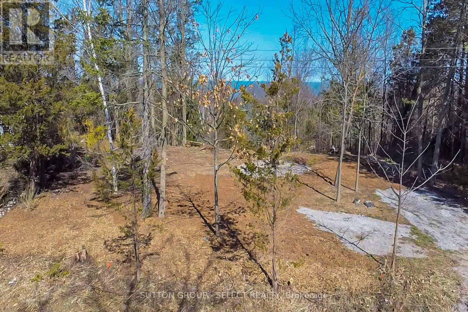 5 Huron View Avenue Property Photo 2