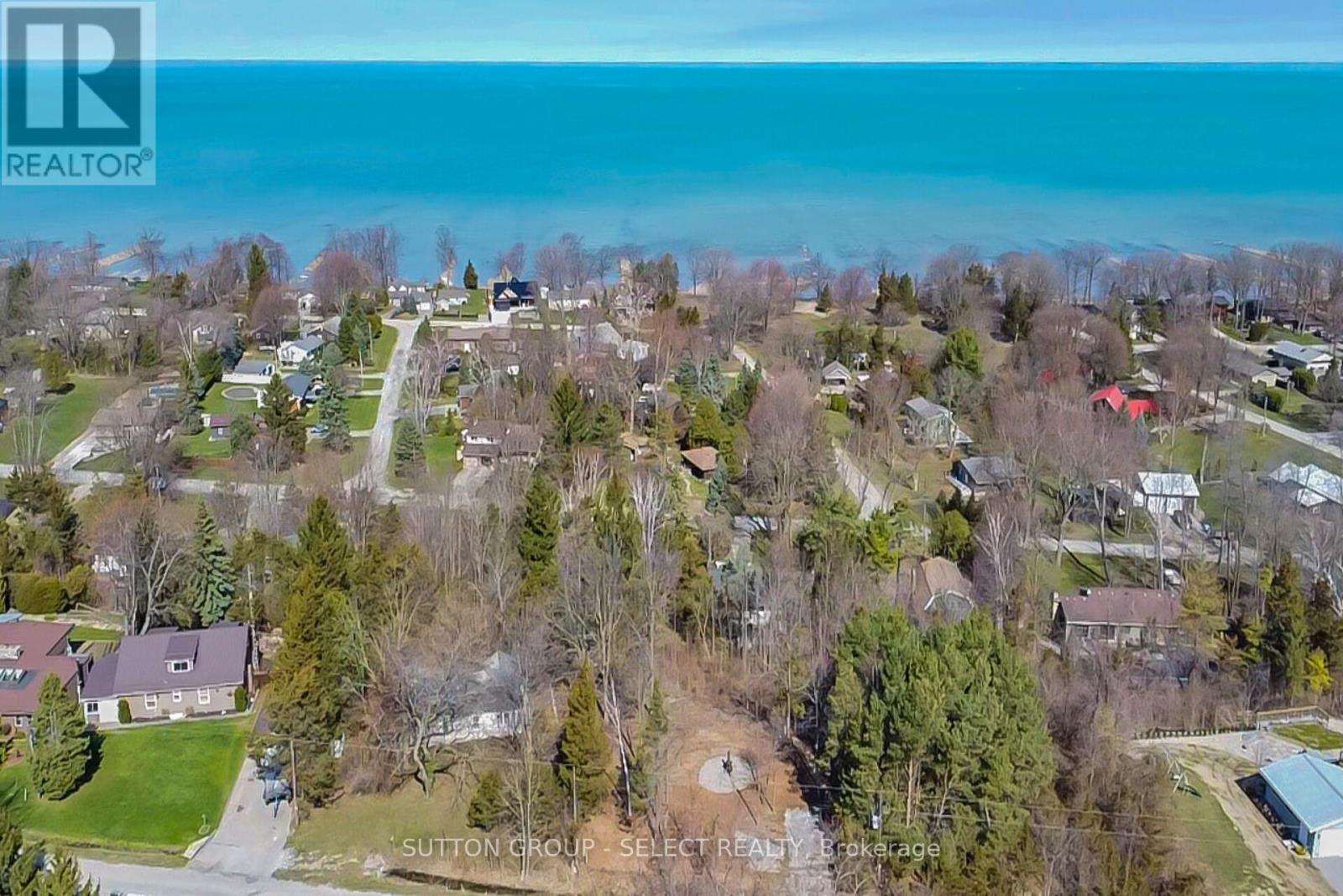 5 Huron View Avenue Property Photo 7